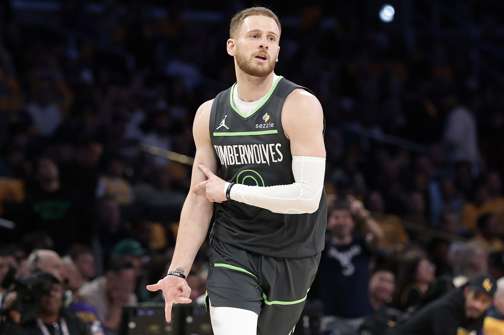 虽森林狼并未阻止 迪文岑佐仍因担心伤病放弃为意大利出战欧锦赛