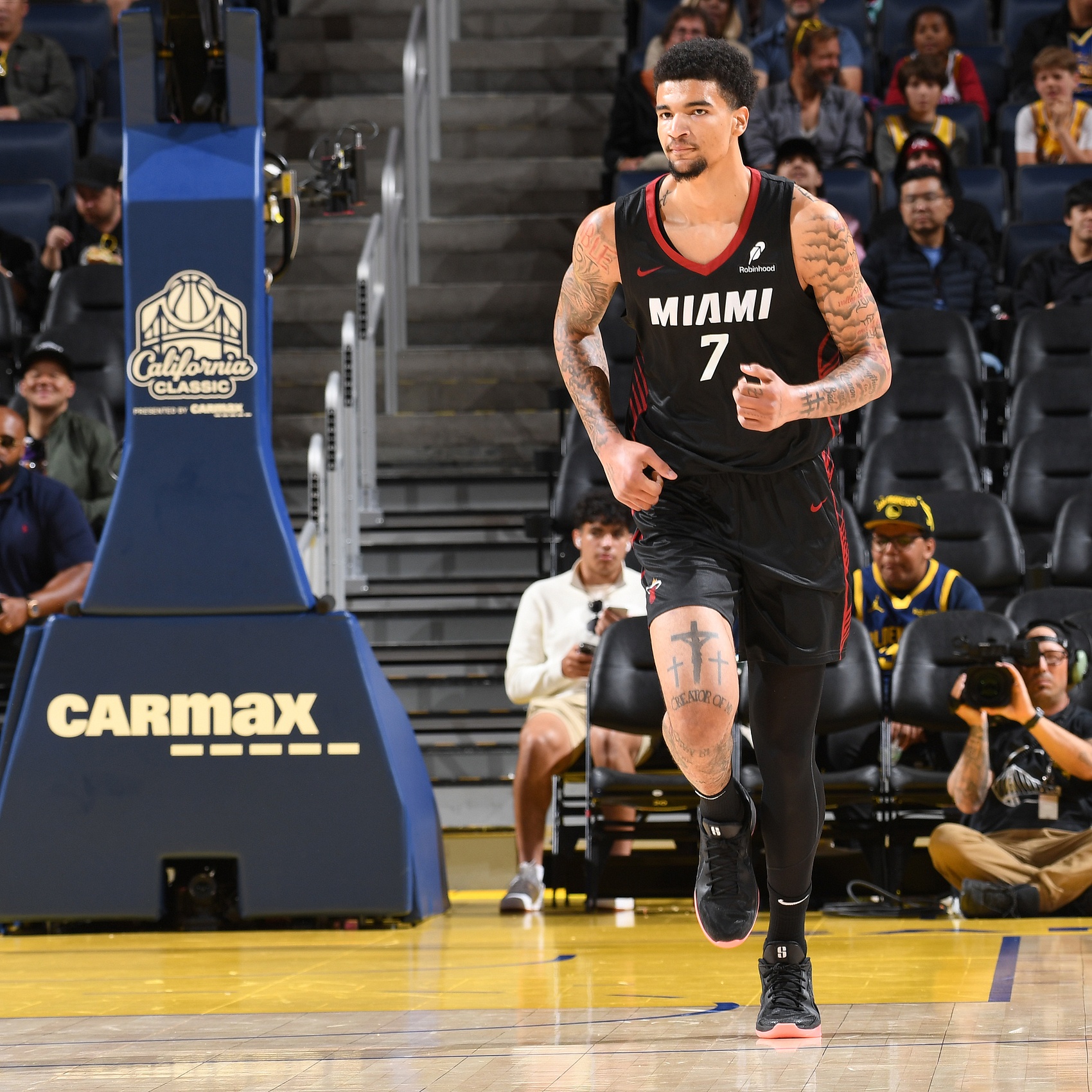 PP电子娱乐官网-Windhorst：热火将韦尔视为非卖品 哈克斯的表现态度让球队不满