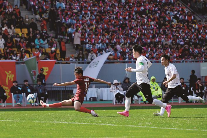 PP电子官网-绿茵封王!秀洲夺冠!|秀洲队|南湖晚报|平湖队|足球|联赛_新浪体育_新浪新闻